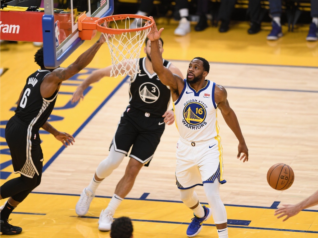 格林鏖战39分钟,高效贡献16分6篮板5助攻外加1抢断2盖帽 在现代篮球中,全能型球员越来越受到重视,