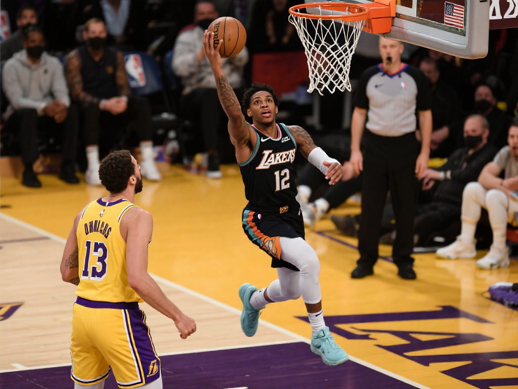 狄龙关键抢断反击造犯规,罚球追分惜败湖人陷绝境 篮球比赛中关键时刻的决策与表现往往决定了