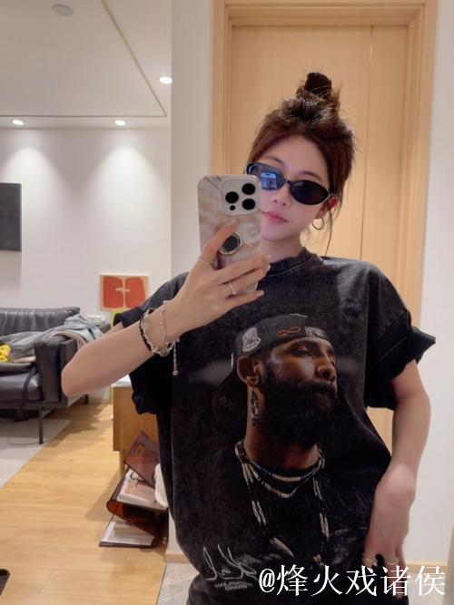 中国欧文女孩火遍海外,眼镜造型下滞空动作独特 中国欧文女孩火遍海外,眼镜造型下滞空动作独特